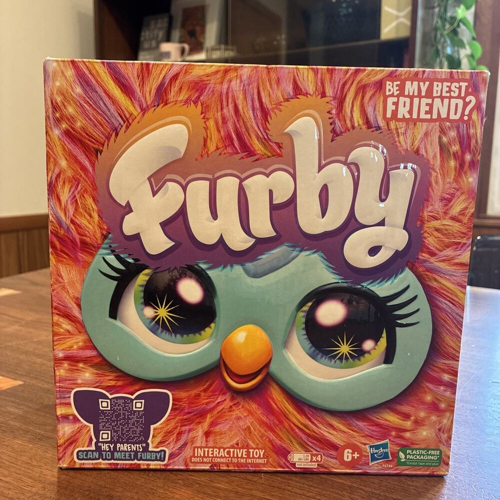 Furby Coral Plush Interactive Toy...Be My Best Friend ~~ BRAND NEW